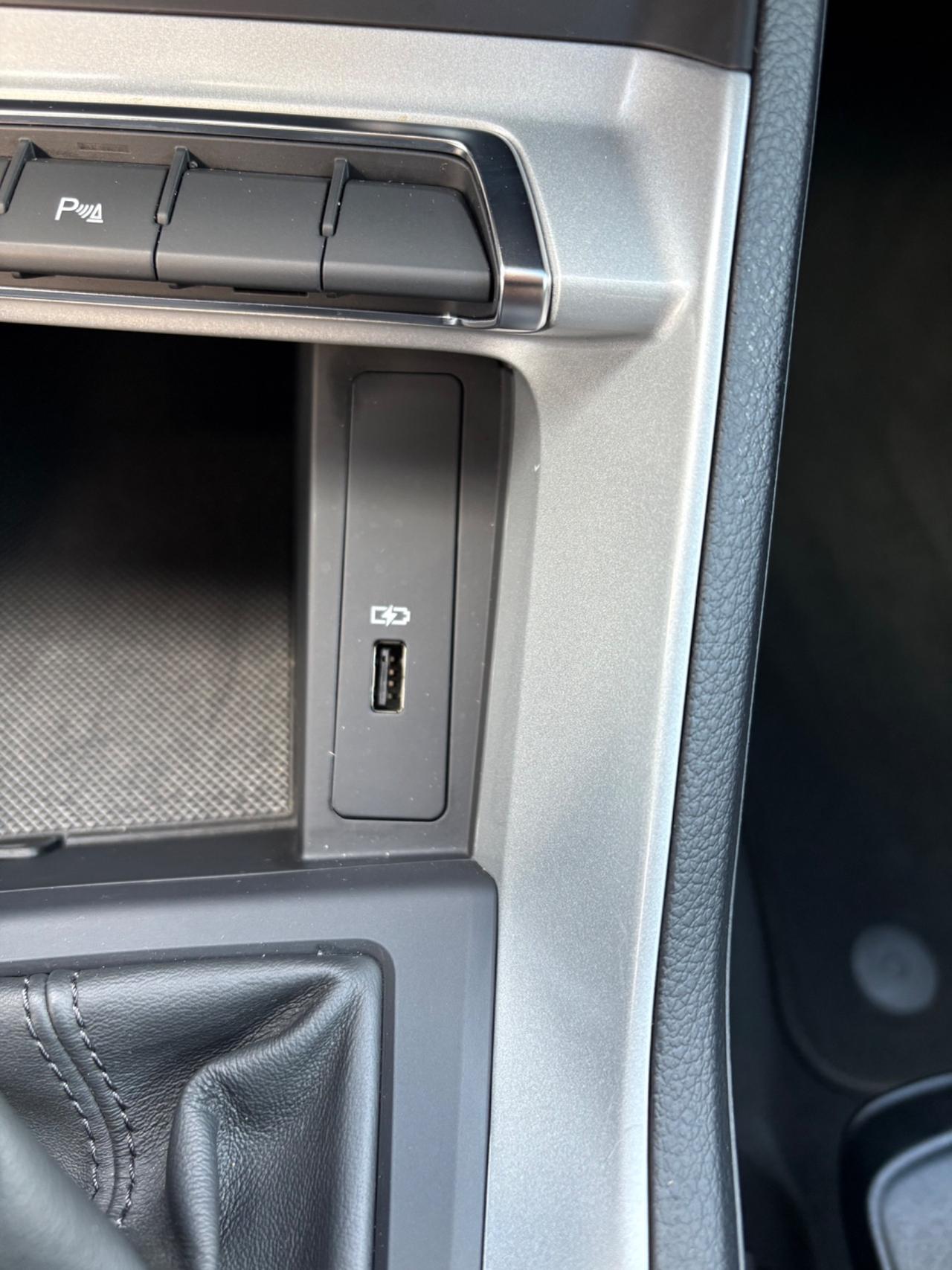 Audi Q3 35 TDI S tronic Business Advanced