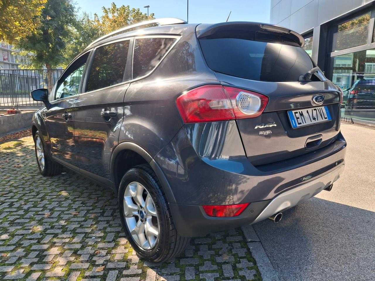 Ford Kuga 2.0 TDCi 140 CV 2WD Titanium*Garanzia 12 mesi*