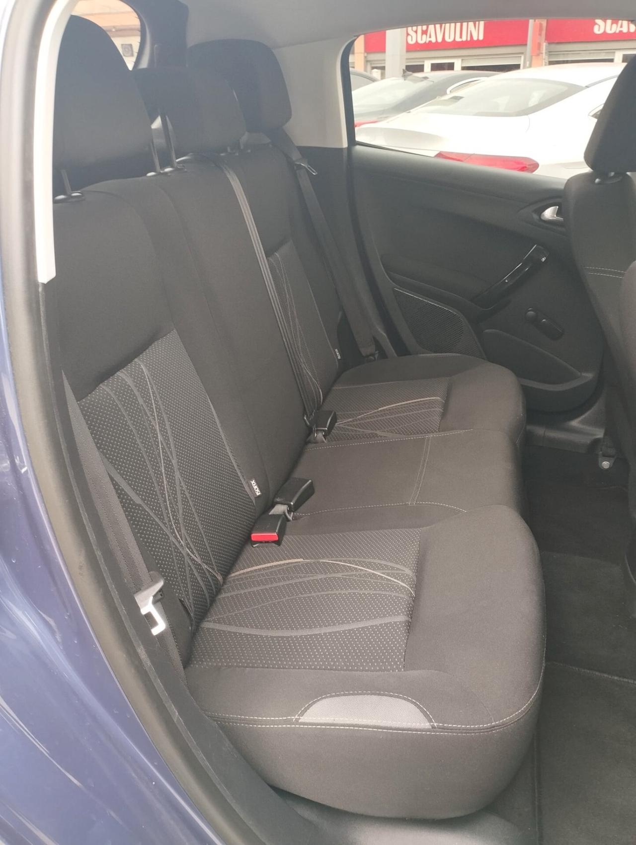 Peugeot 208 1.4 HDi 68 CV. ACTIVE PACK