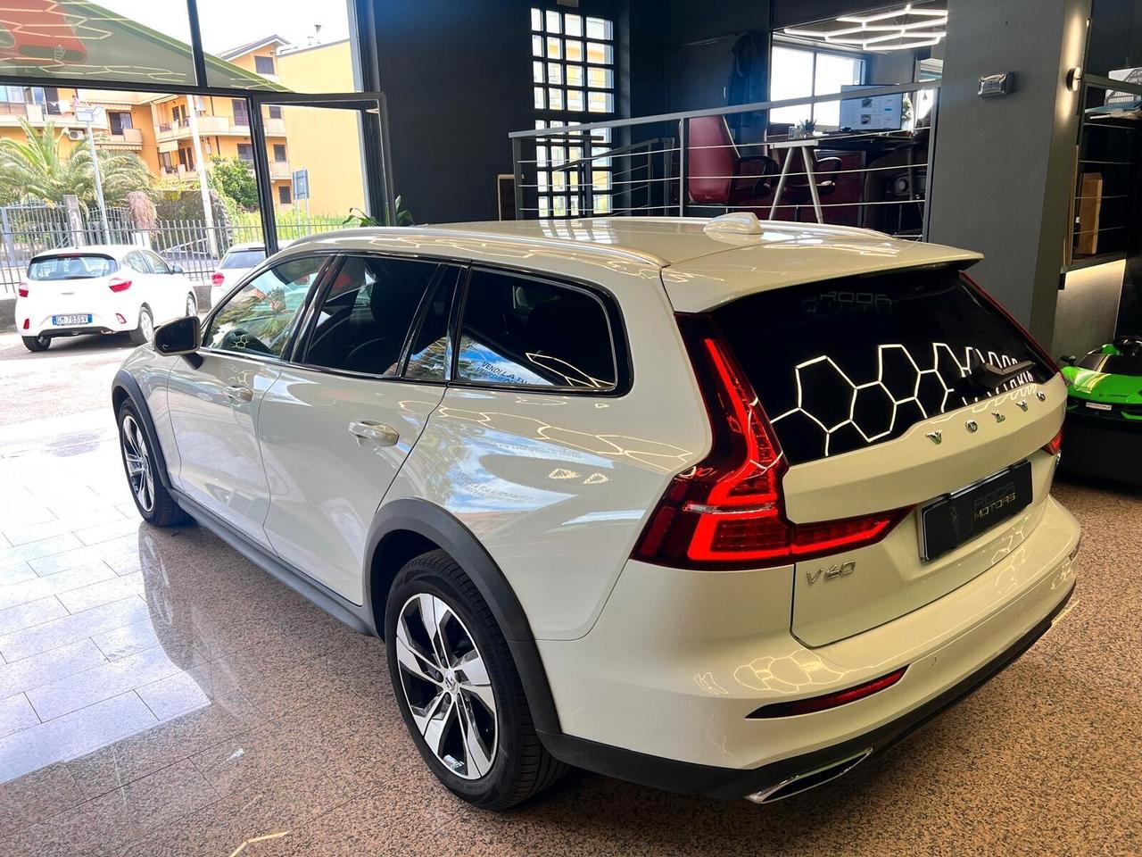 Volvo V60 Cross Country V60 Cross Country B4 (d) AWD Geartronic Business Pro Line