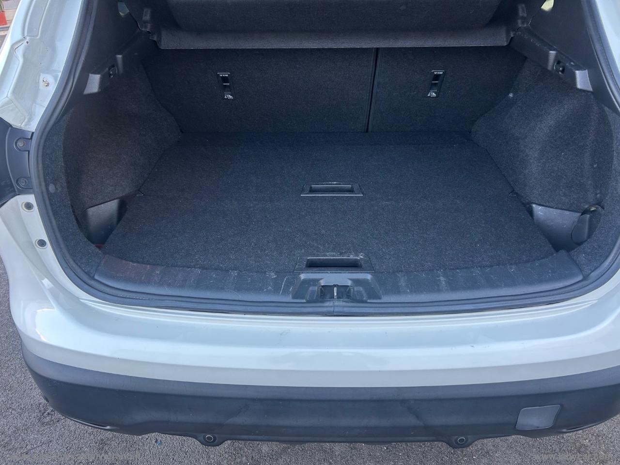 NISSAN Qashqai 1.5 dCi N-Vision