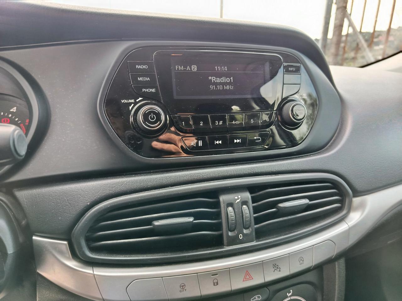 Fiat Tipo 1.6 Mjt S&S 5 porte Easy