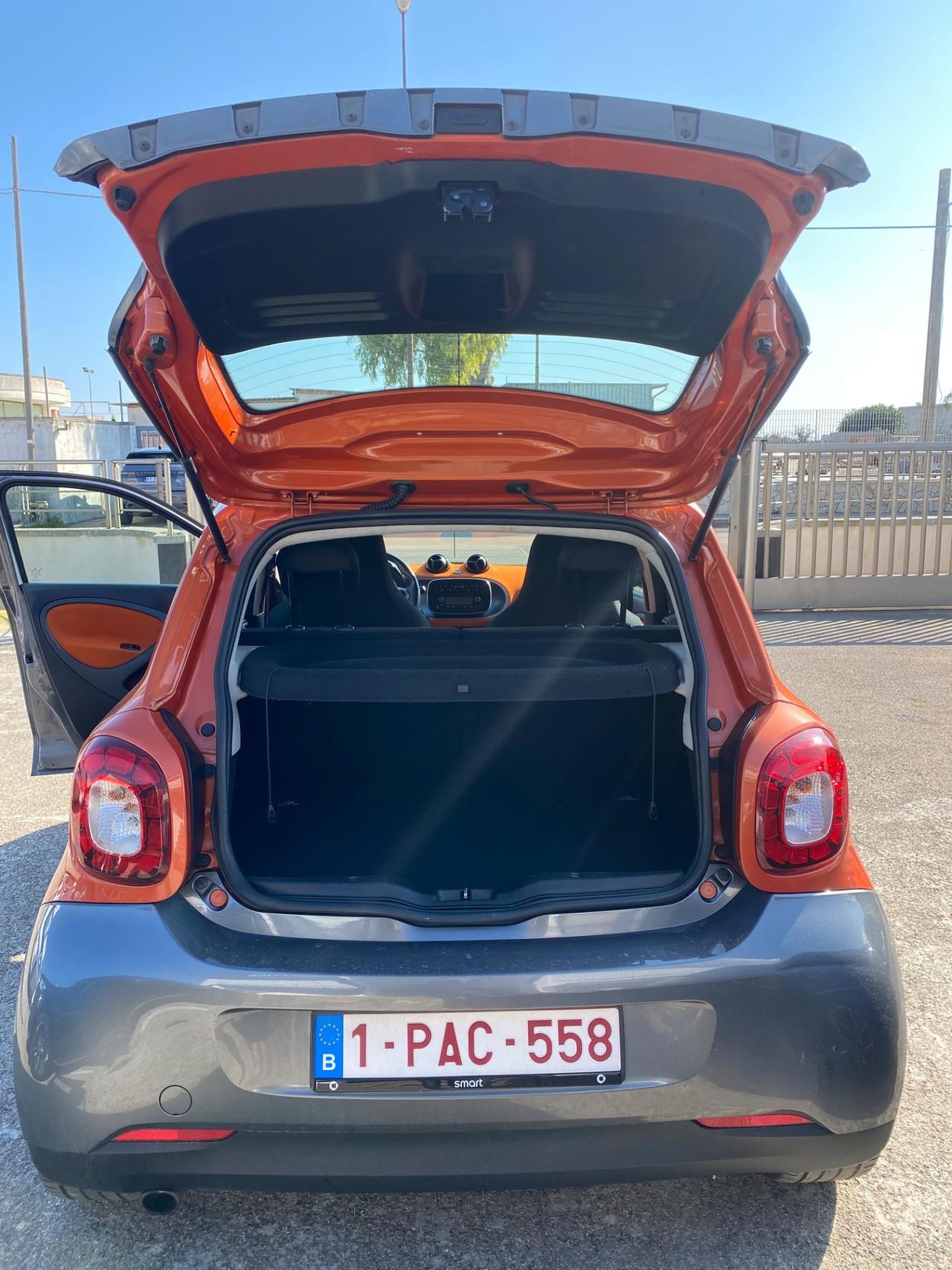 Smart ForFour Edition1