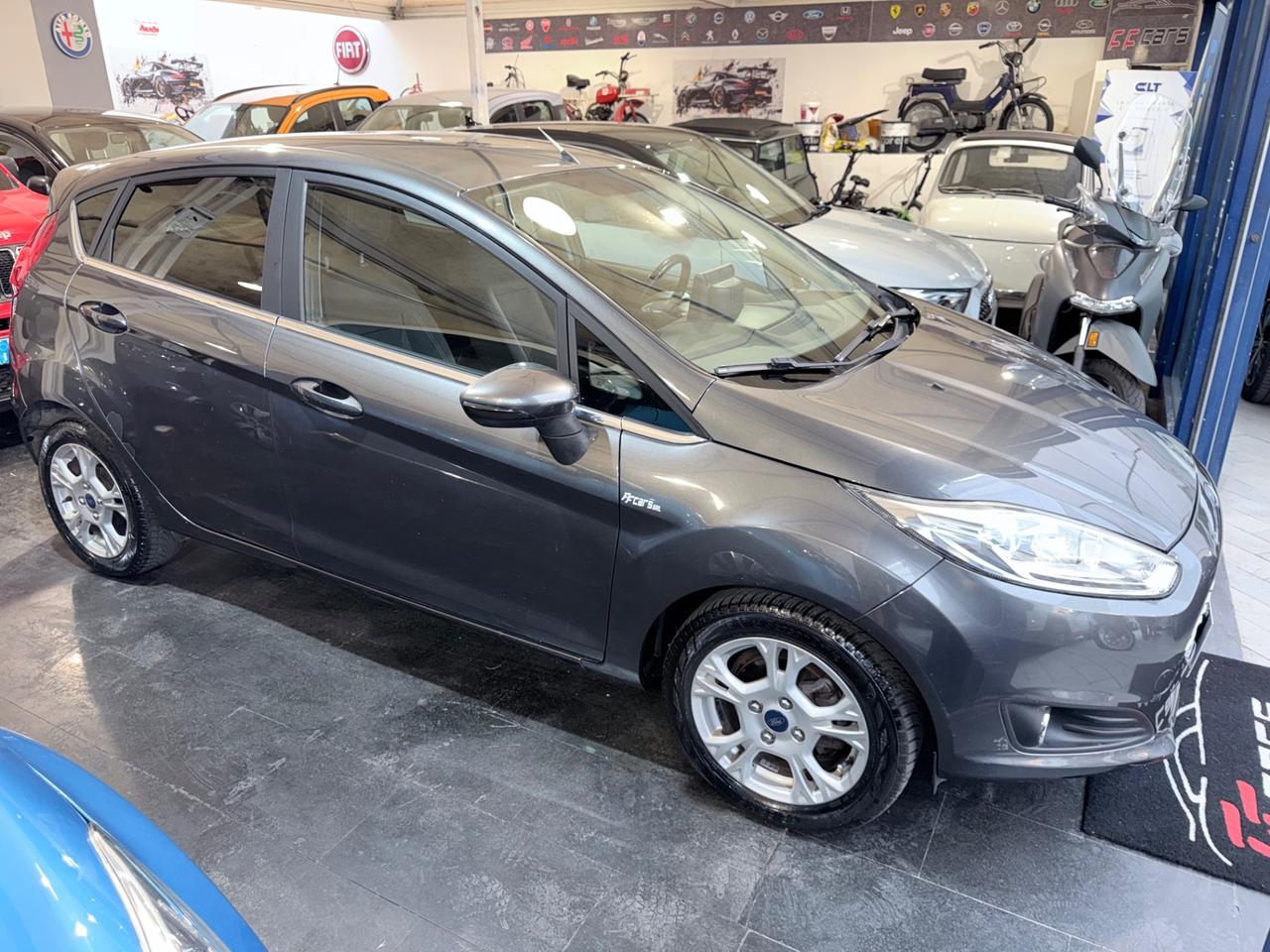 Ford Fiesta 1.4 5p. Bz.- GPL Titanium