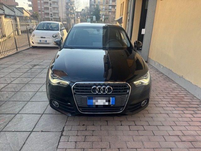 AUDI A1 1.6 TDI 105 CV Attraction