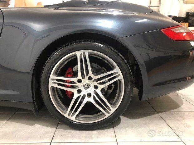 Porsche 911 (997) - carrera 4 s cabrio