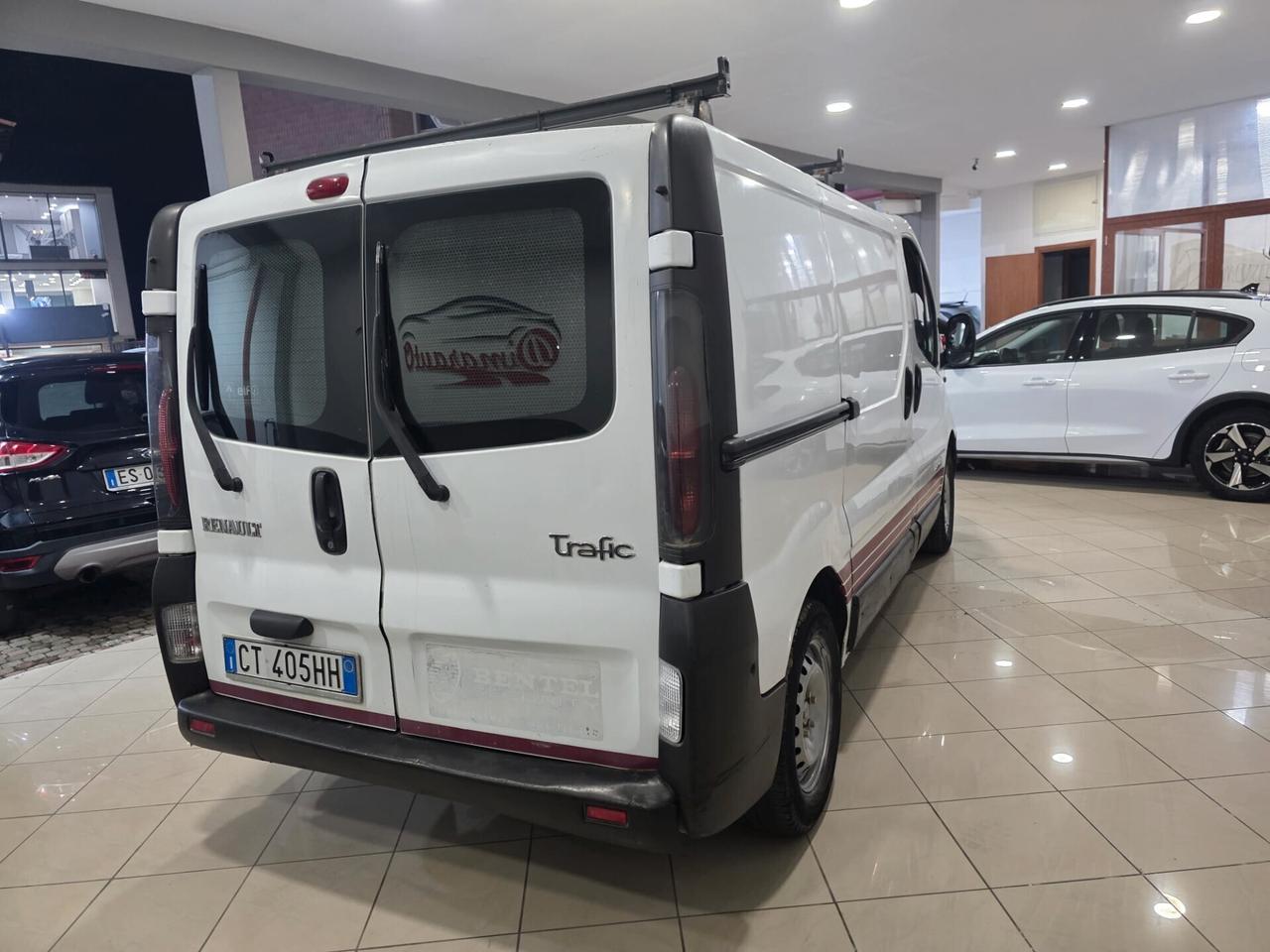 RENAULT MASTER 1.9 DIESEL DEL NORD ITA 2005