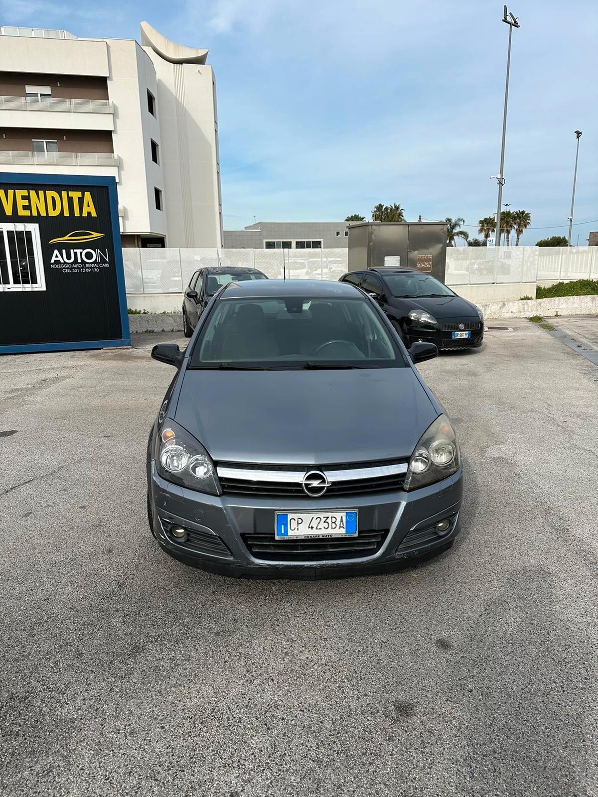 Opel Astra 1.7 CDTI 101CV 5 porte Club