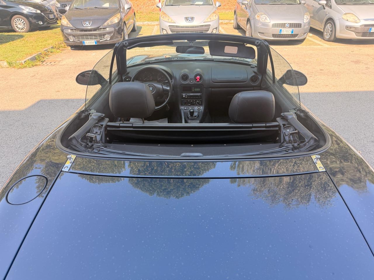 Mazda MX-5 1.6i 16V cat