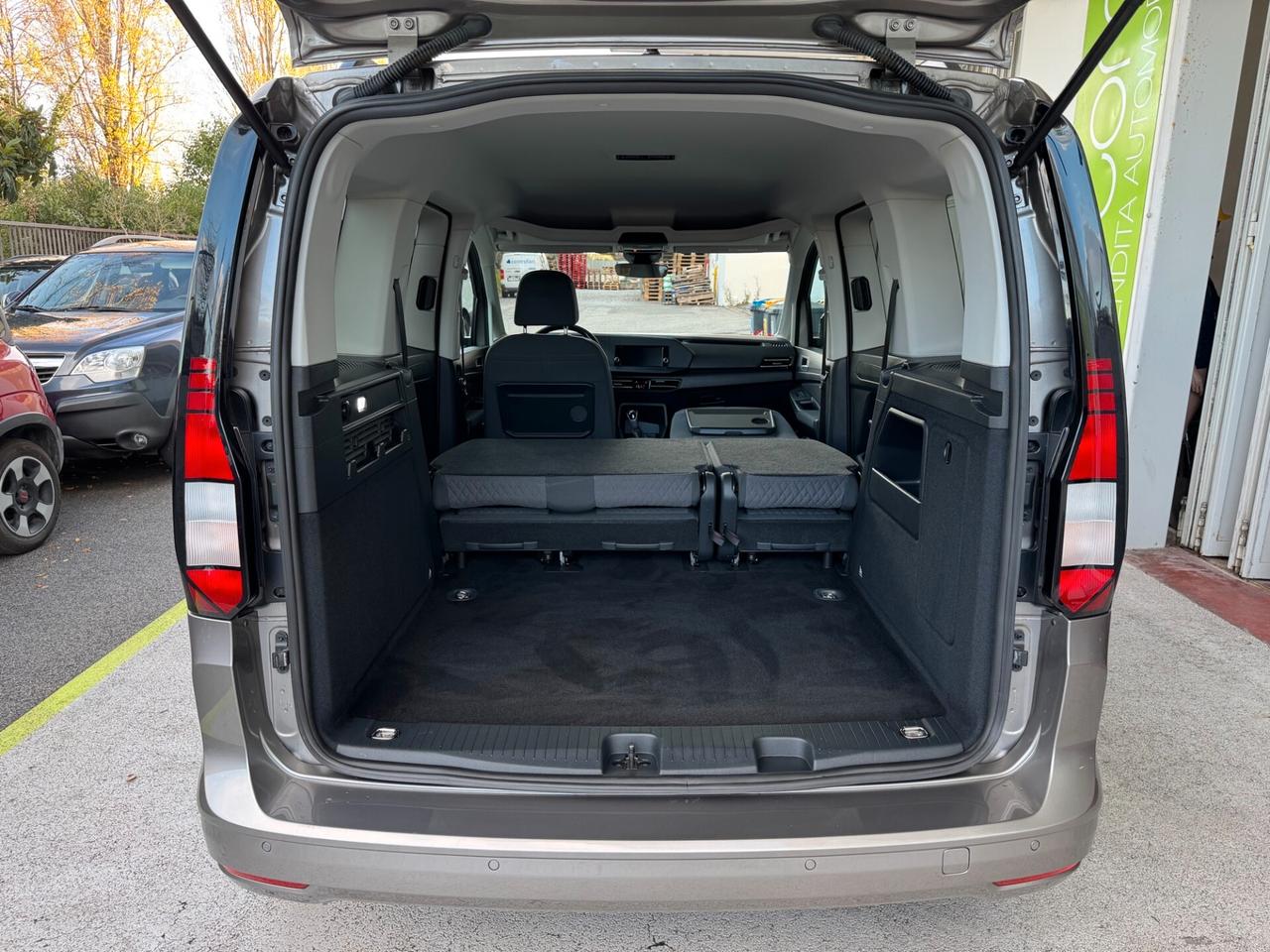 Volkswagen Caddy 1.5TSI LIFE GARANZ 2029 AUTOCARRO