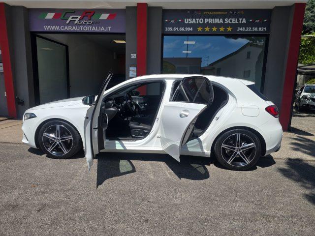MERCEDES-BENZ A 200 d Automatic LED Ambient 64 MBux Navi NIGHT Pack 18