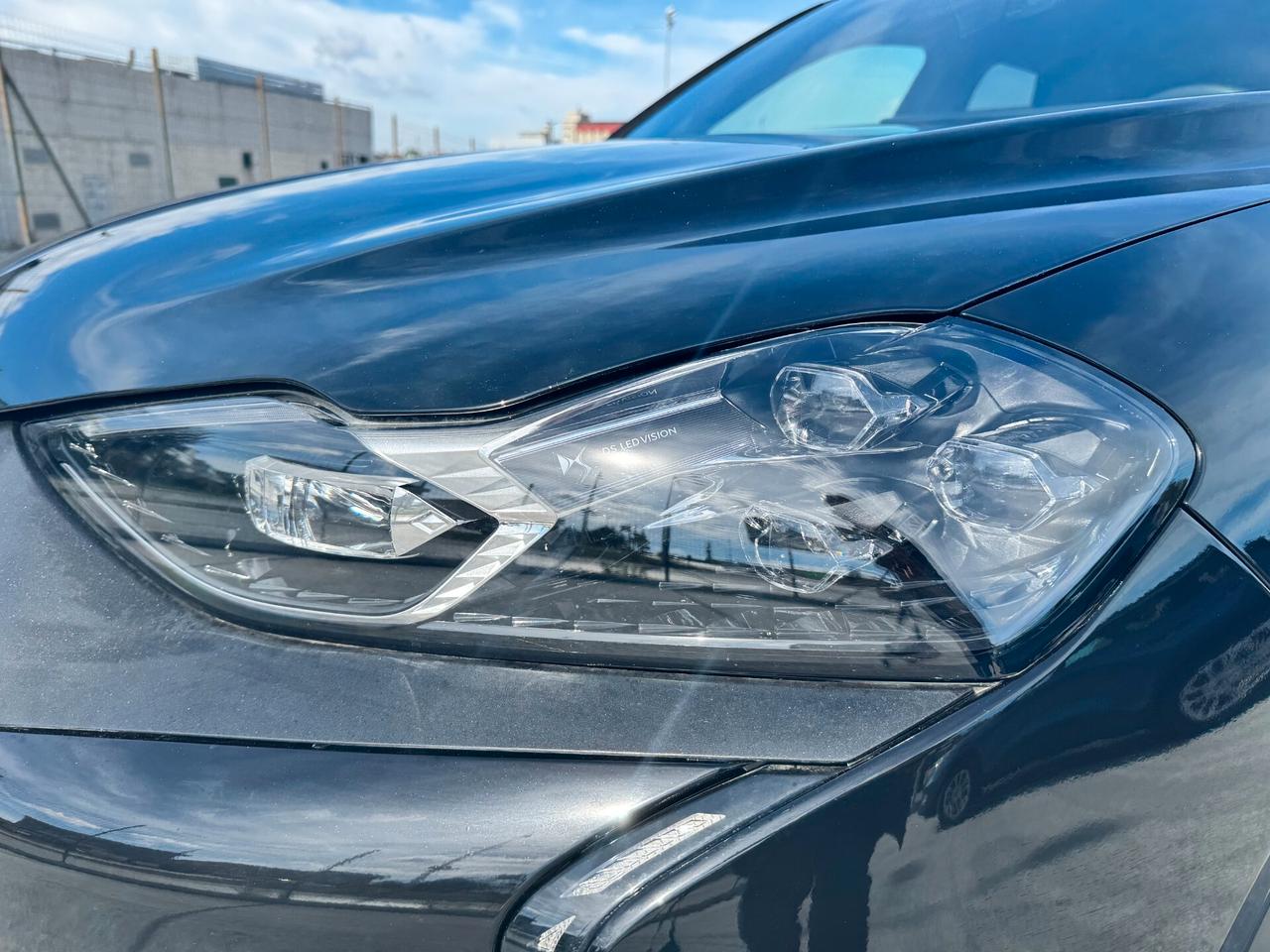 Ds DS3 3 Crossback BlueHDi 130 aut. Performance Line