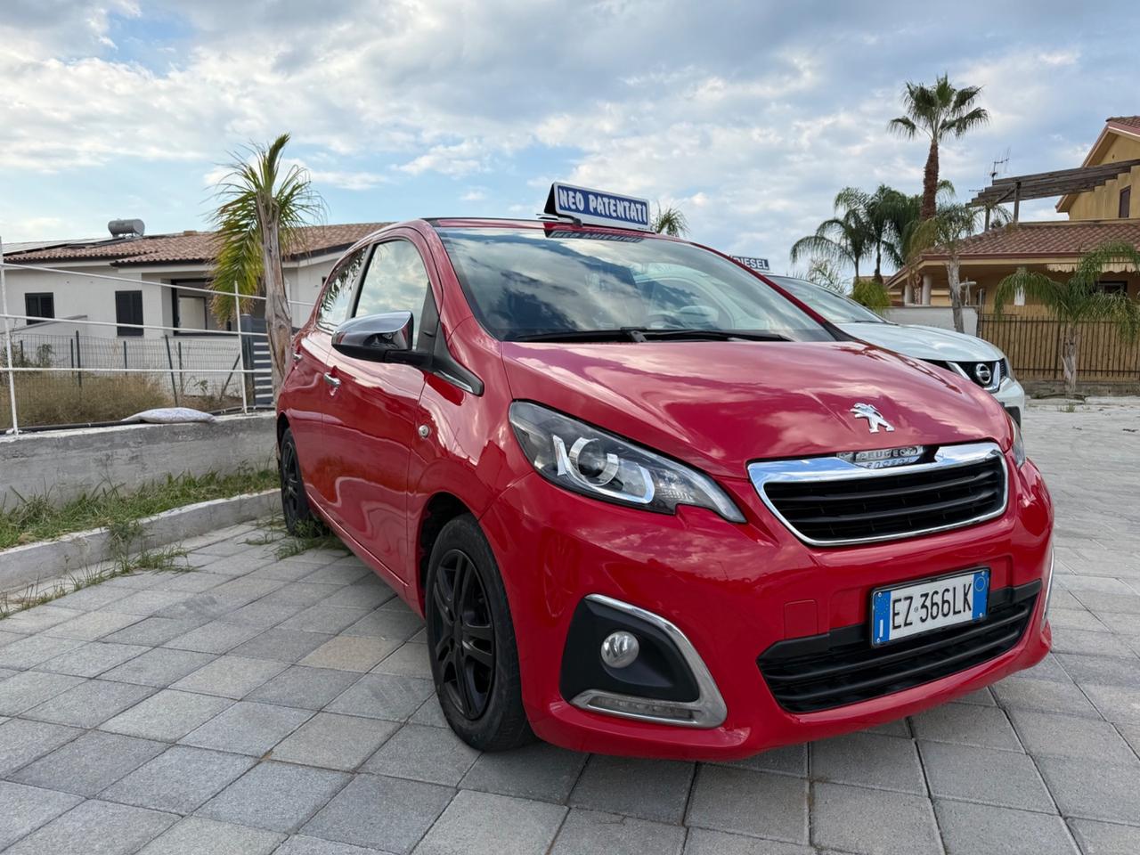 Peugeot 108 PureTech 82 5 porte Allure TOP!