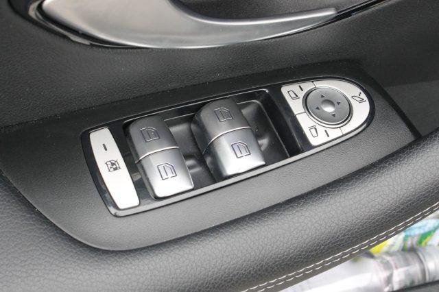 MERCEDES-BENZ E 220 d Auto Cabrio Sport LED