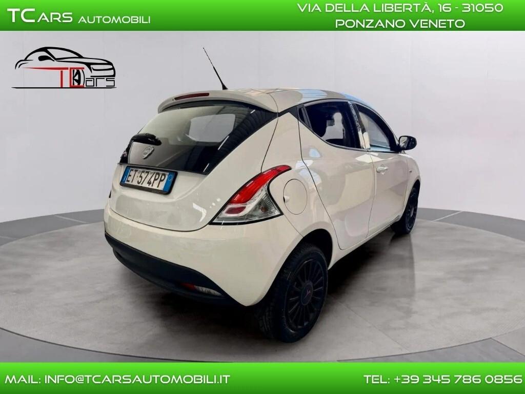 LANCIA YPSILON 0.9 BENZ-NEOPATENTATI-GOMME NUOVE