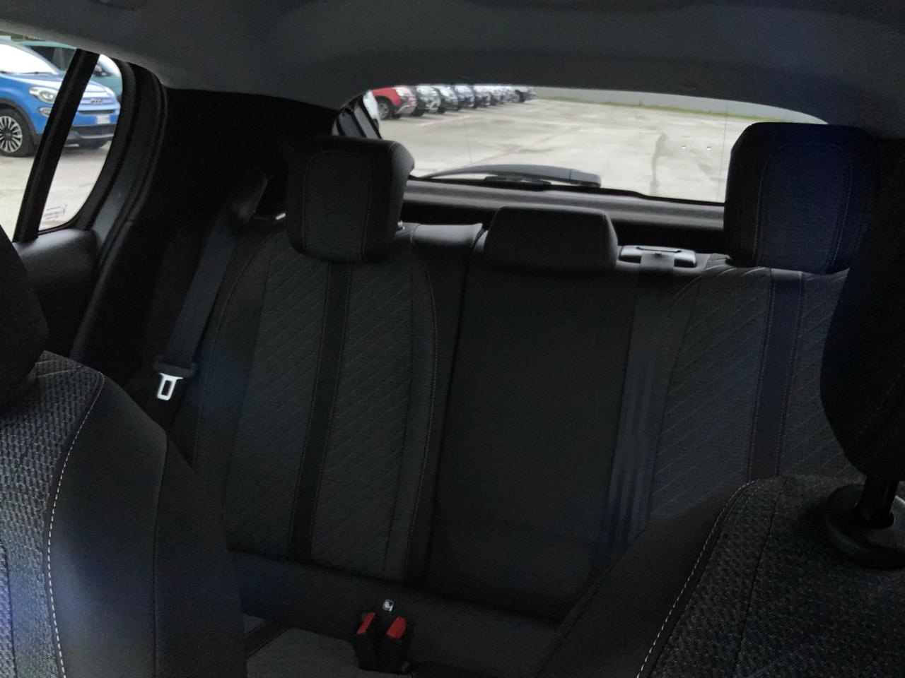 Peugeot 208 Hybrid 100 e-DCS6 Allure
