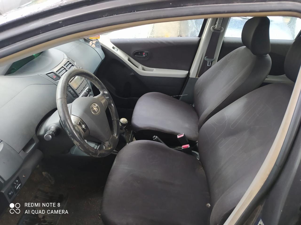 Toyota Yaris 1.0 Luxury pack