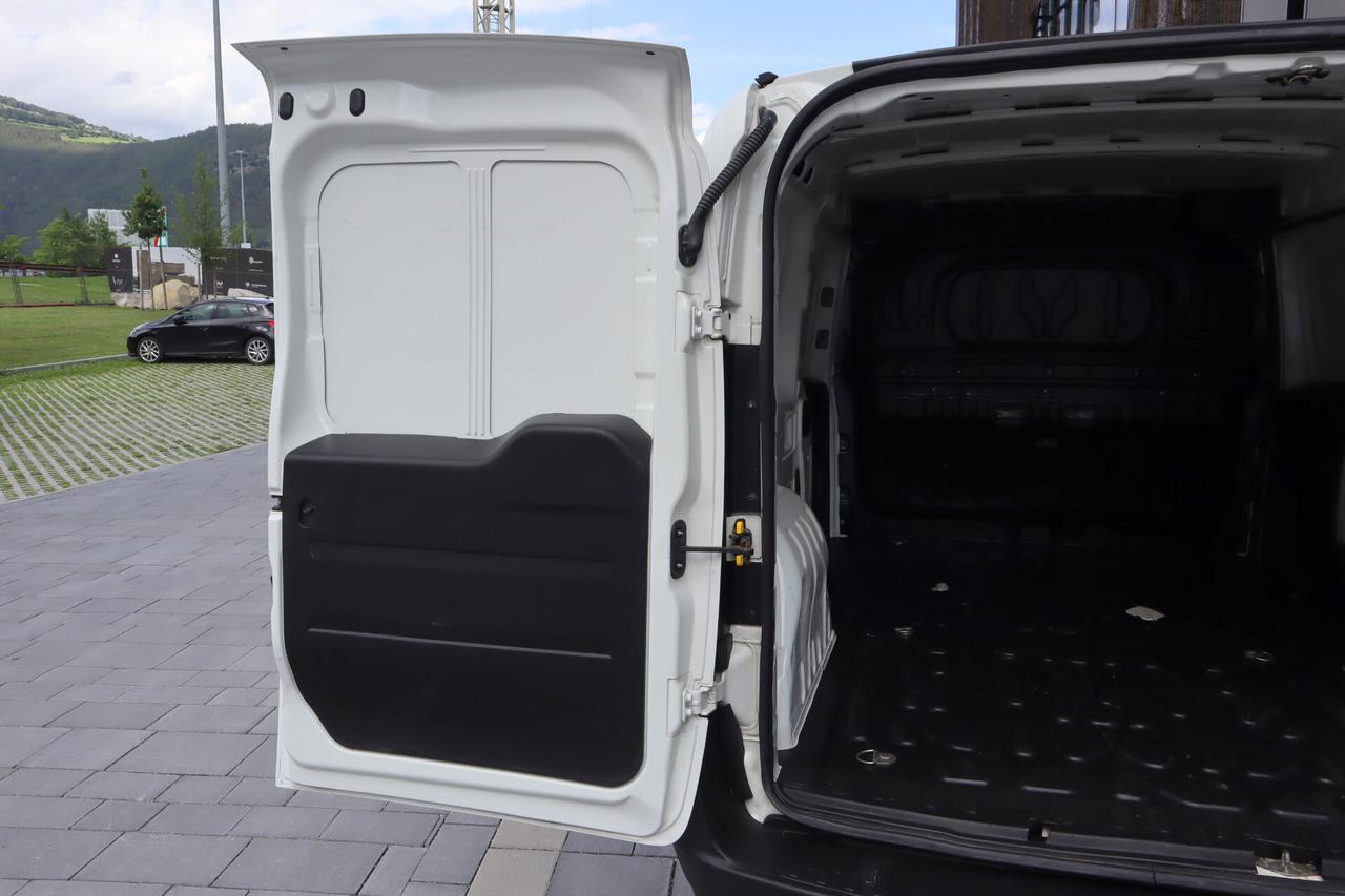 Fiat Doblo 1.6 MJT 105 CV MAXI 3 POSTI 13650+IVA