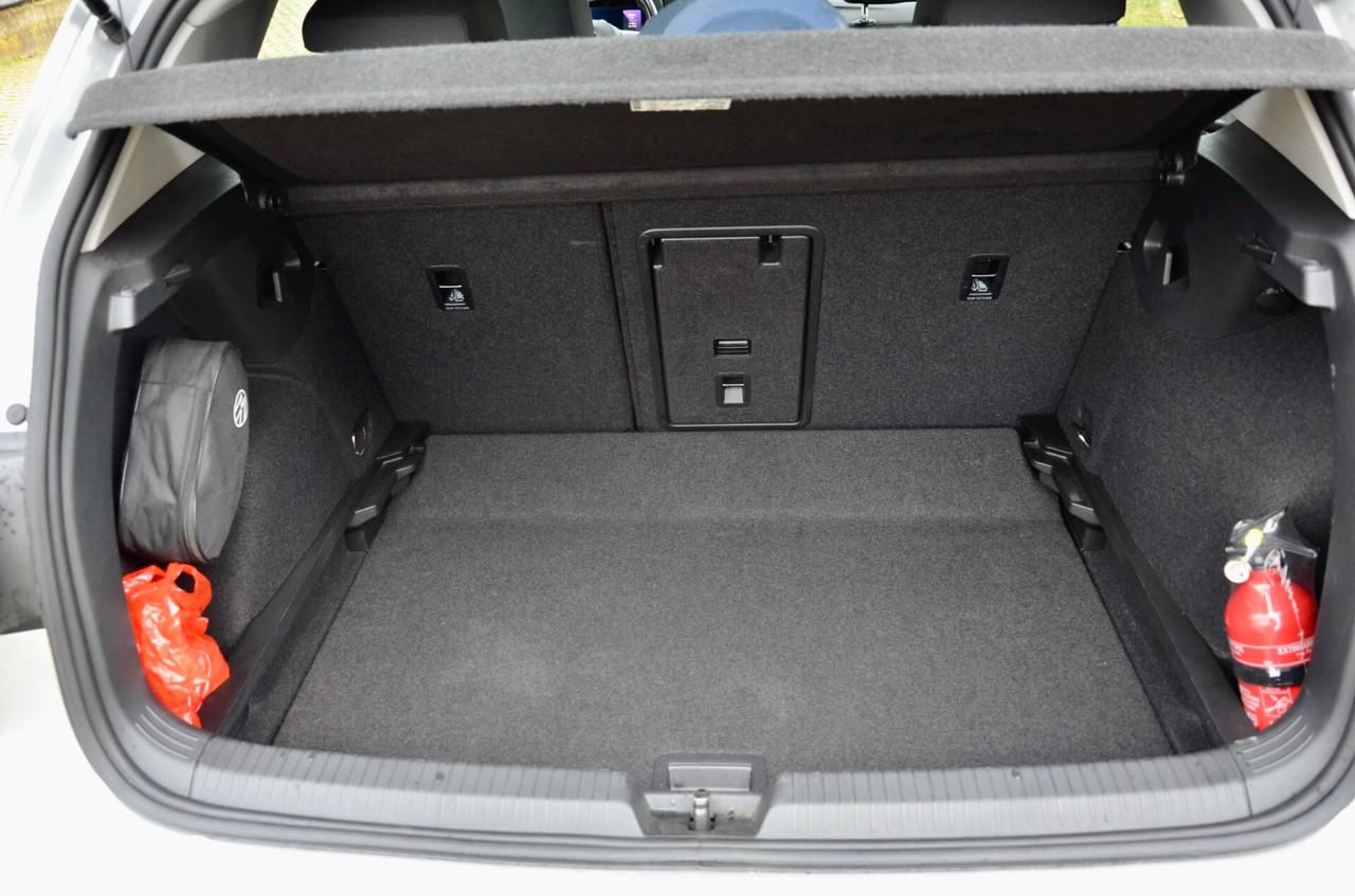 VOLKSWAGEN GOLF 1.5 TSI EVO STYLE 130cv 5p, UNICOPROPRIETARIO, UFF ITALIANA, SERVICE VW, BOLLO 1/27, IQ LED, RETROCAMERA, PERMUTE