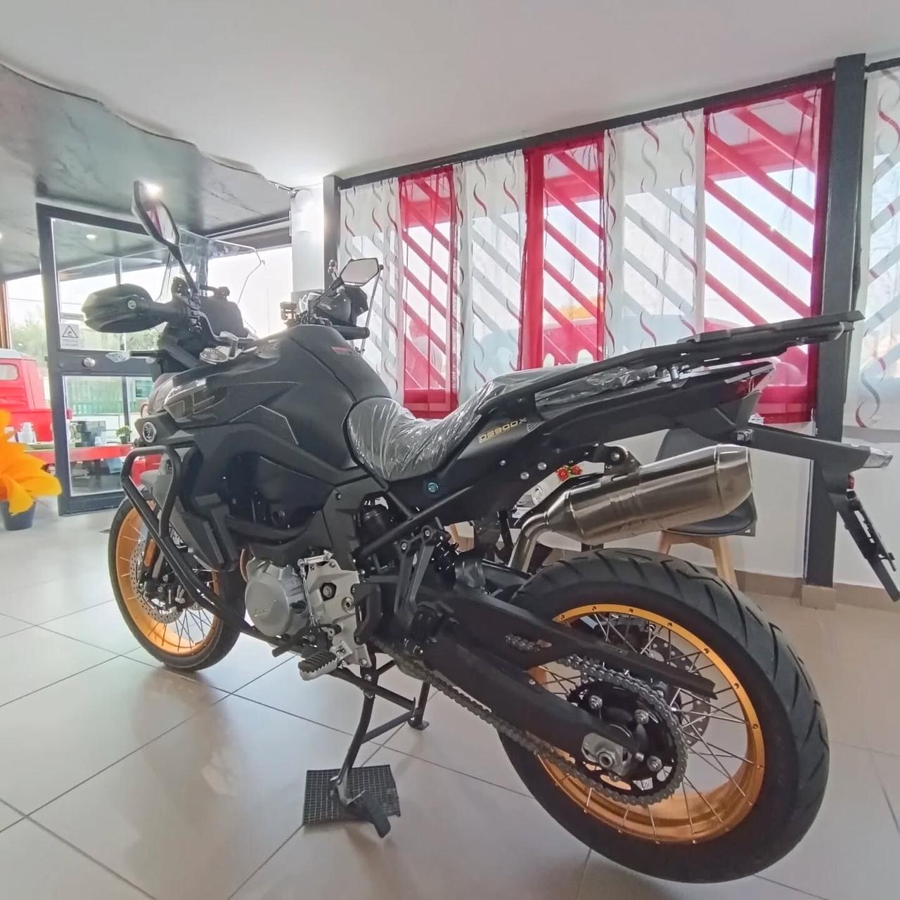 Voge Valico 900 Black Knight PRONTA CONSEGNA!!