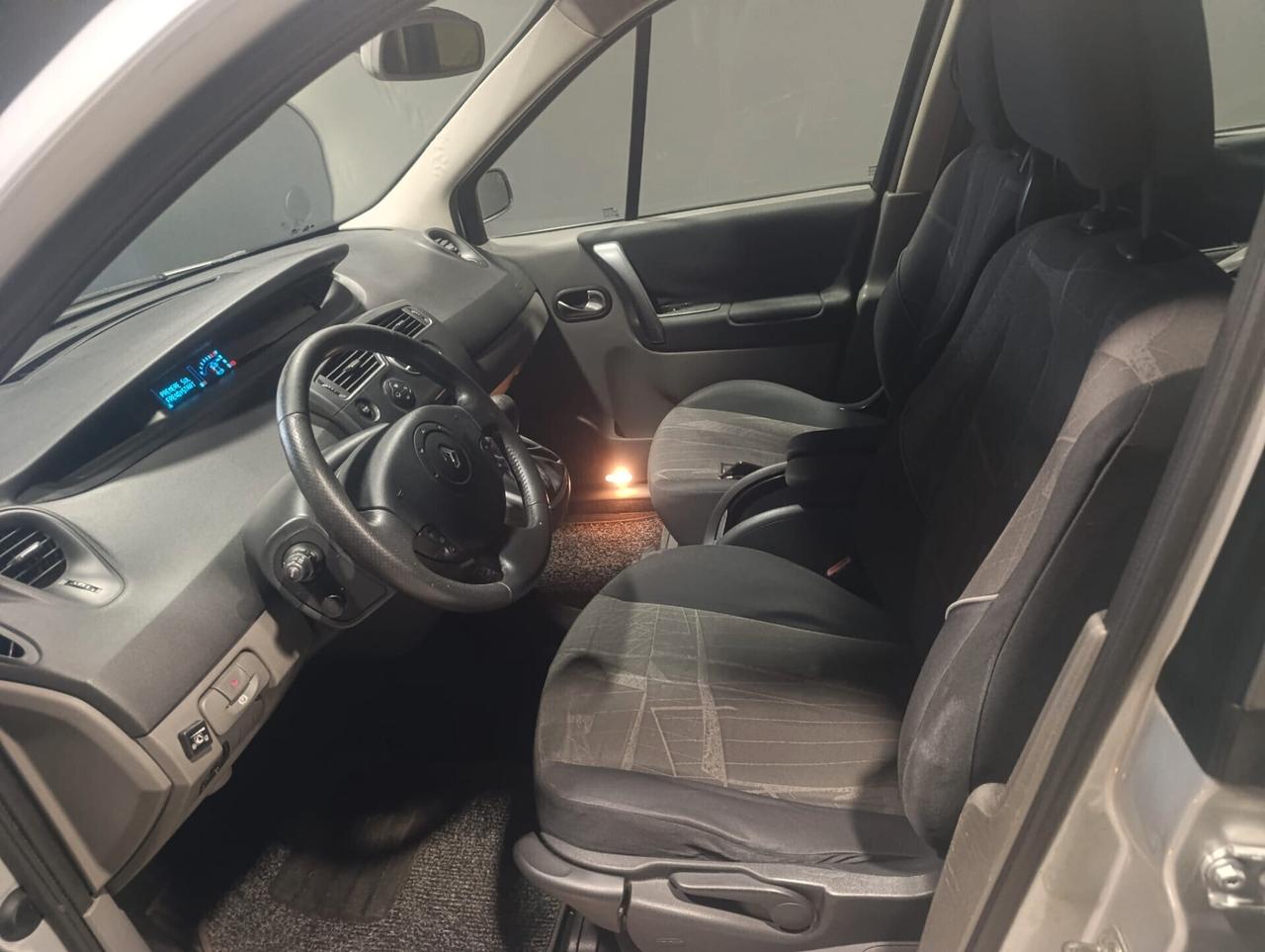 RENAULT SCENIC del 2006 GPL AUTOMATICO