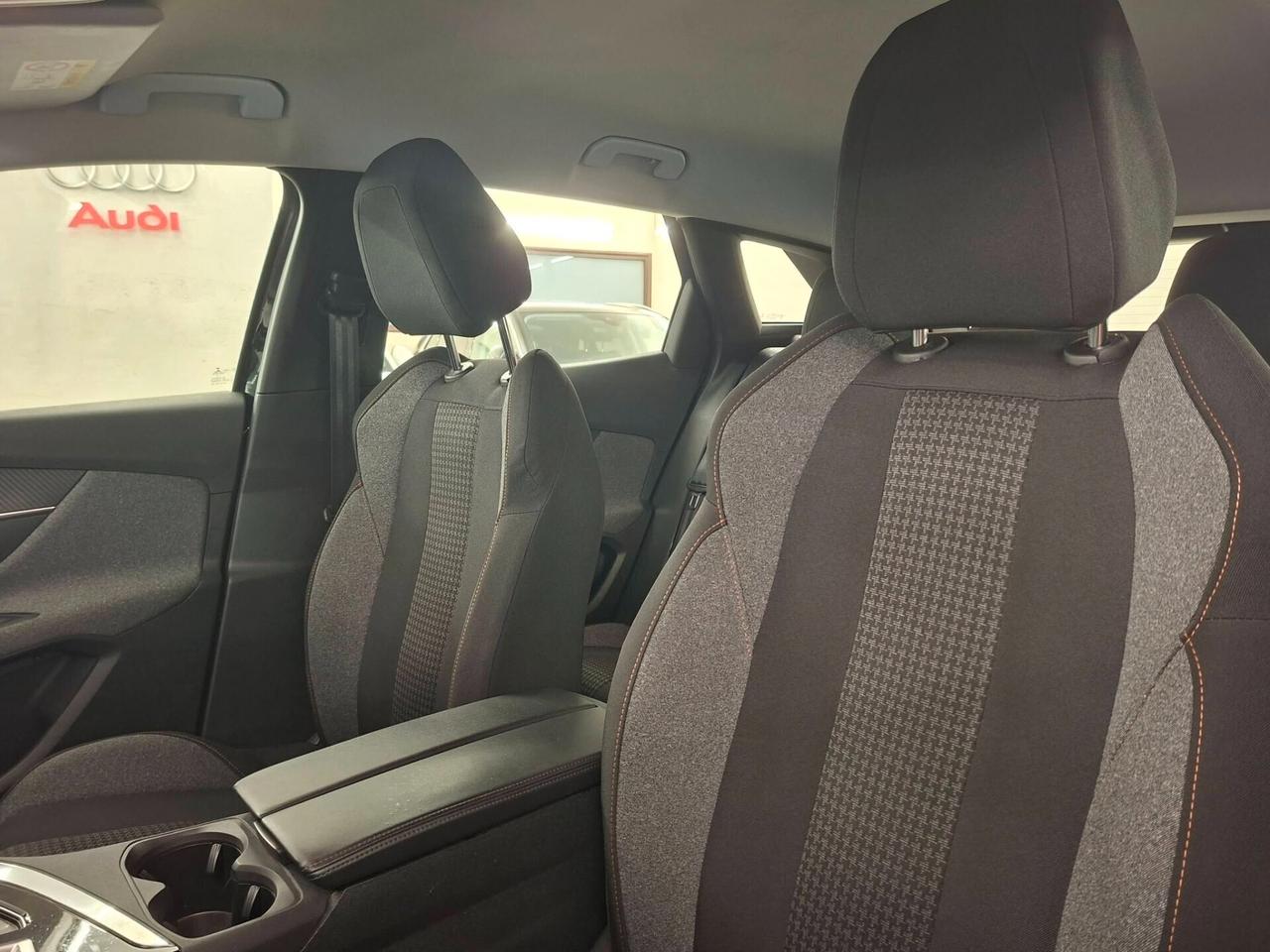 Peugeot 3008 BlueHDi 130 S&S EAT8 Active Business