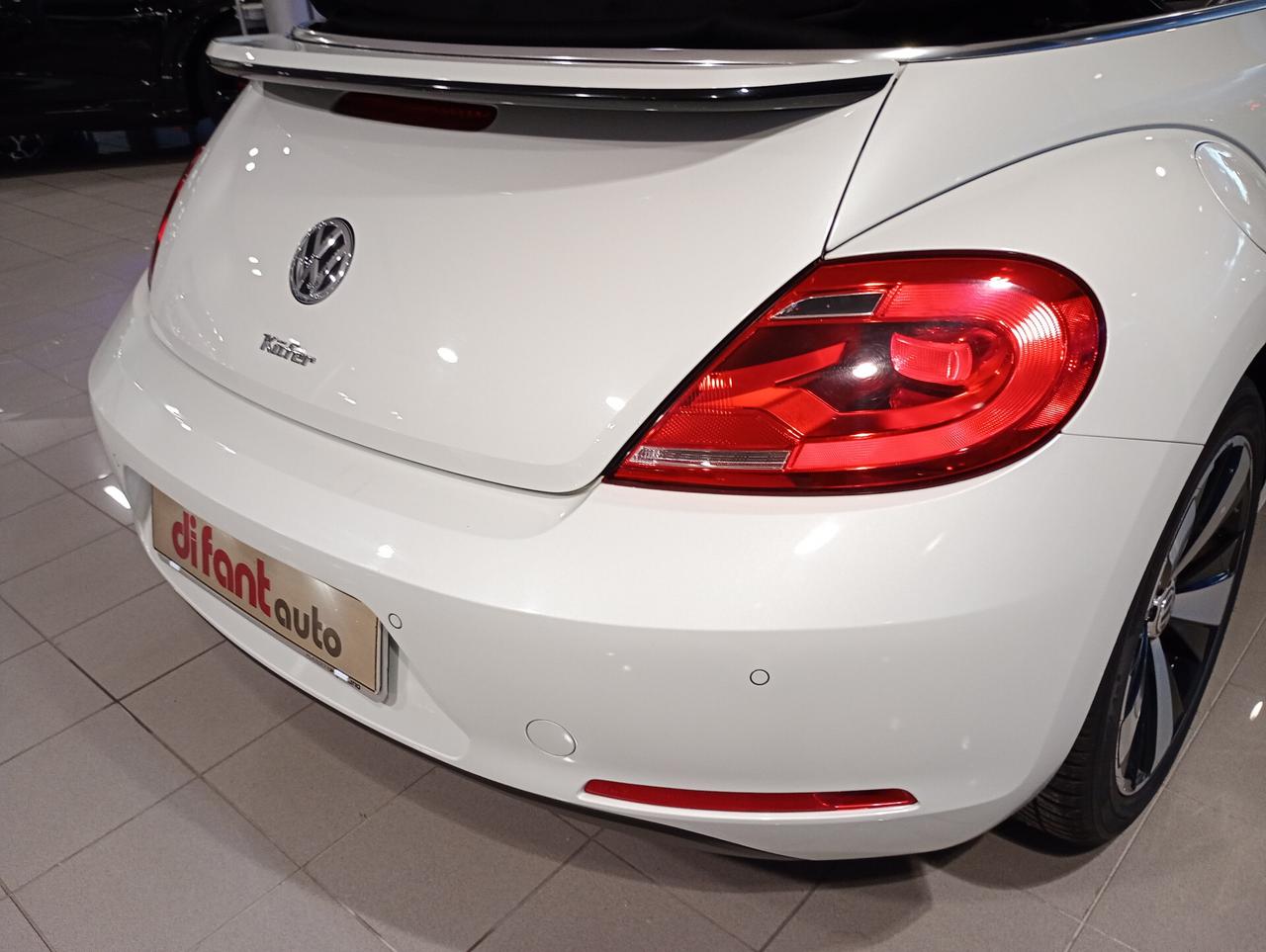 Volkswagen New Beetle Cabrio 1.6 TDI Design