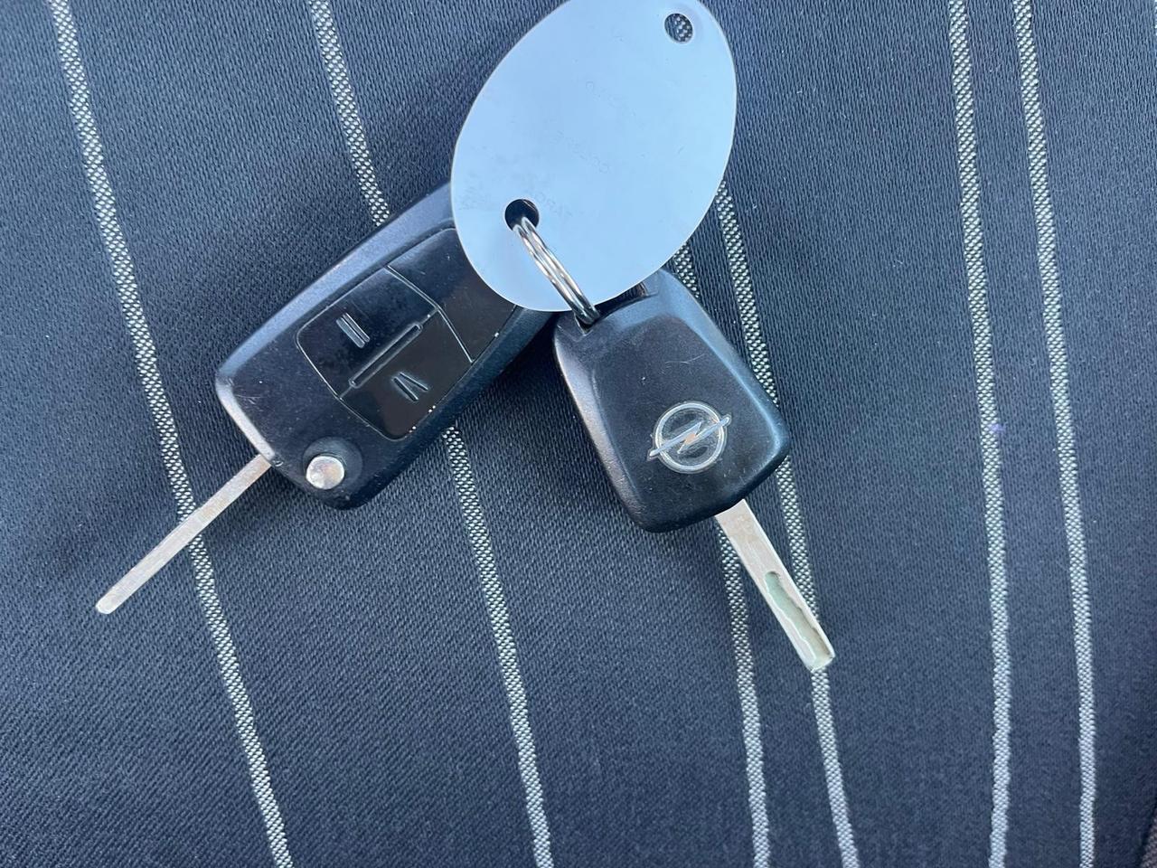 Opel Corsa 1.3 CDTI Club 141000 KM