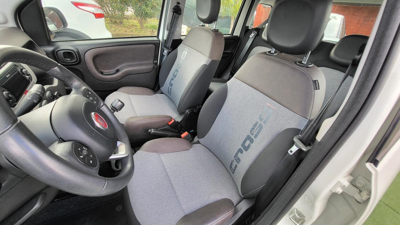 Fiat Panda 1.0 Hybrid City Cross Fire Fly