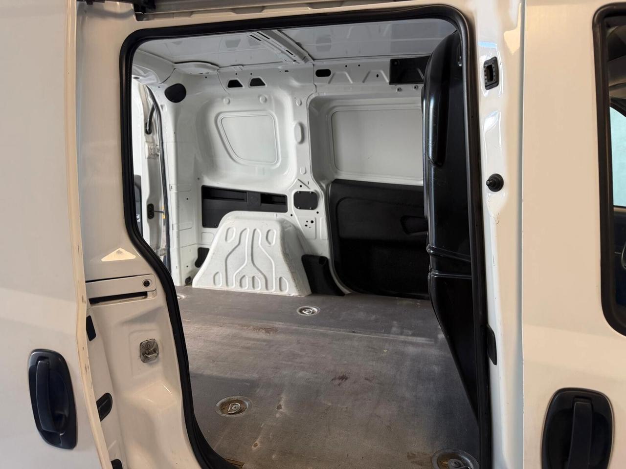 Fiat Doblo 1.6 MJT 105CV S&S PC-TN Cargo Business
