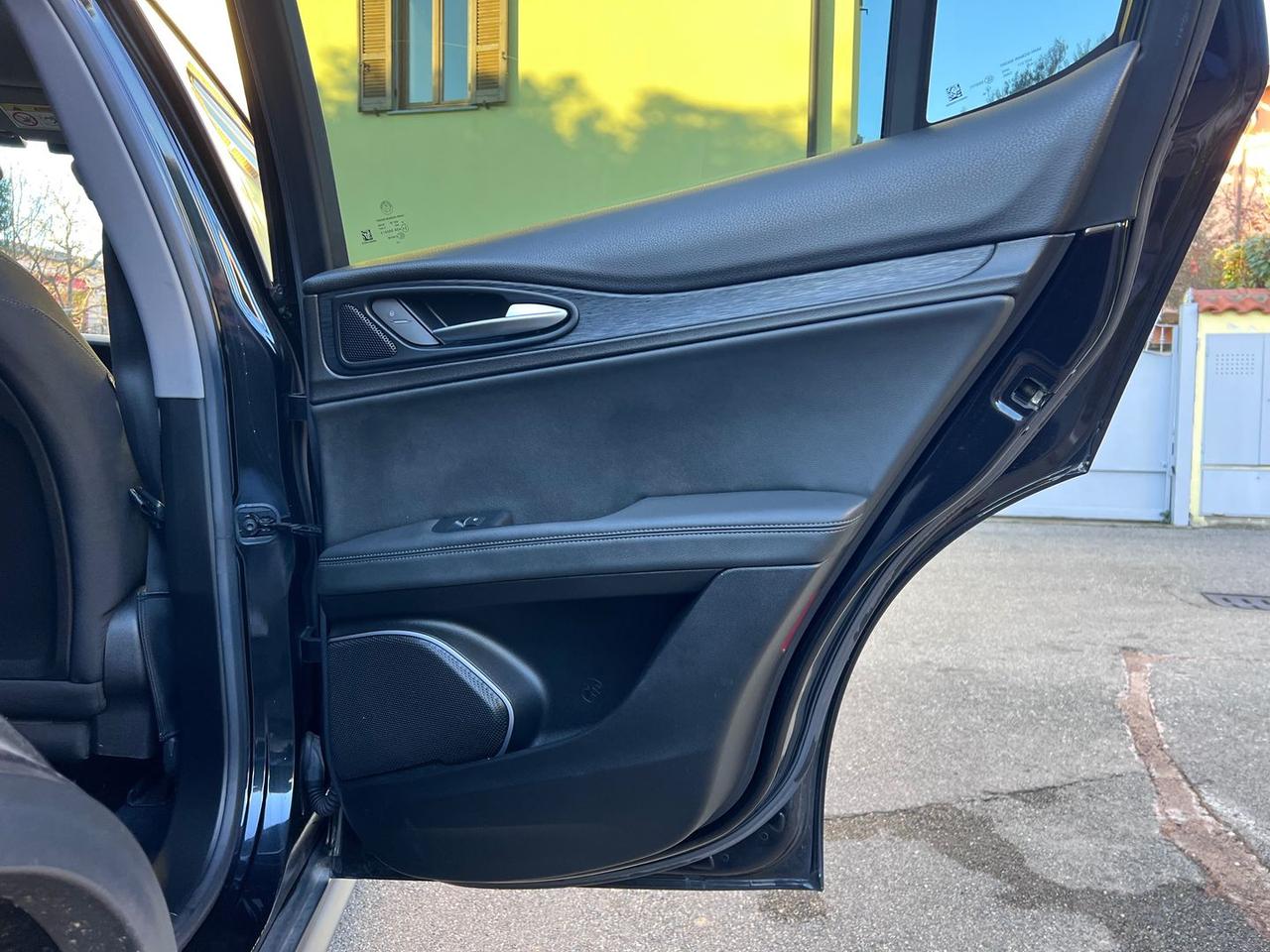 Alfa Romeo Stelvio 2.2 Business #8034