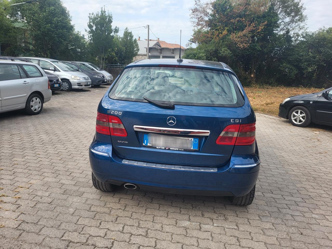 Mercedes-benz B 200