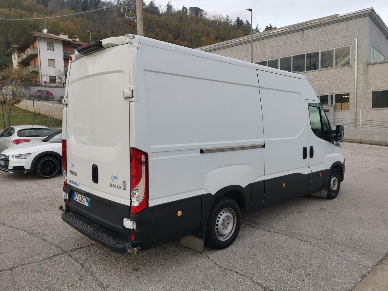 Iveco Daily FURGONE L2 H2 35S17