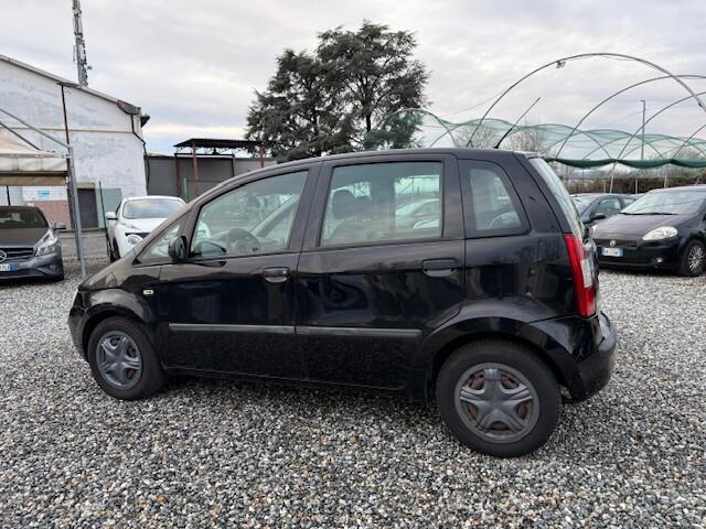 Fiat Idea 1.2 16V BlackLabel