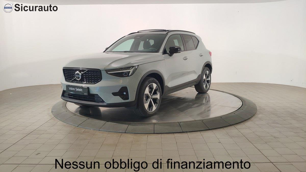 VOLVO Xc40 B3 Mild Hybrid Automatico Ultra Dark