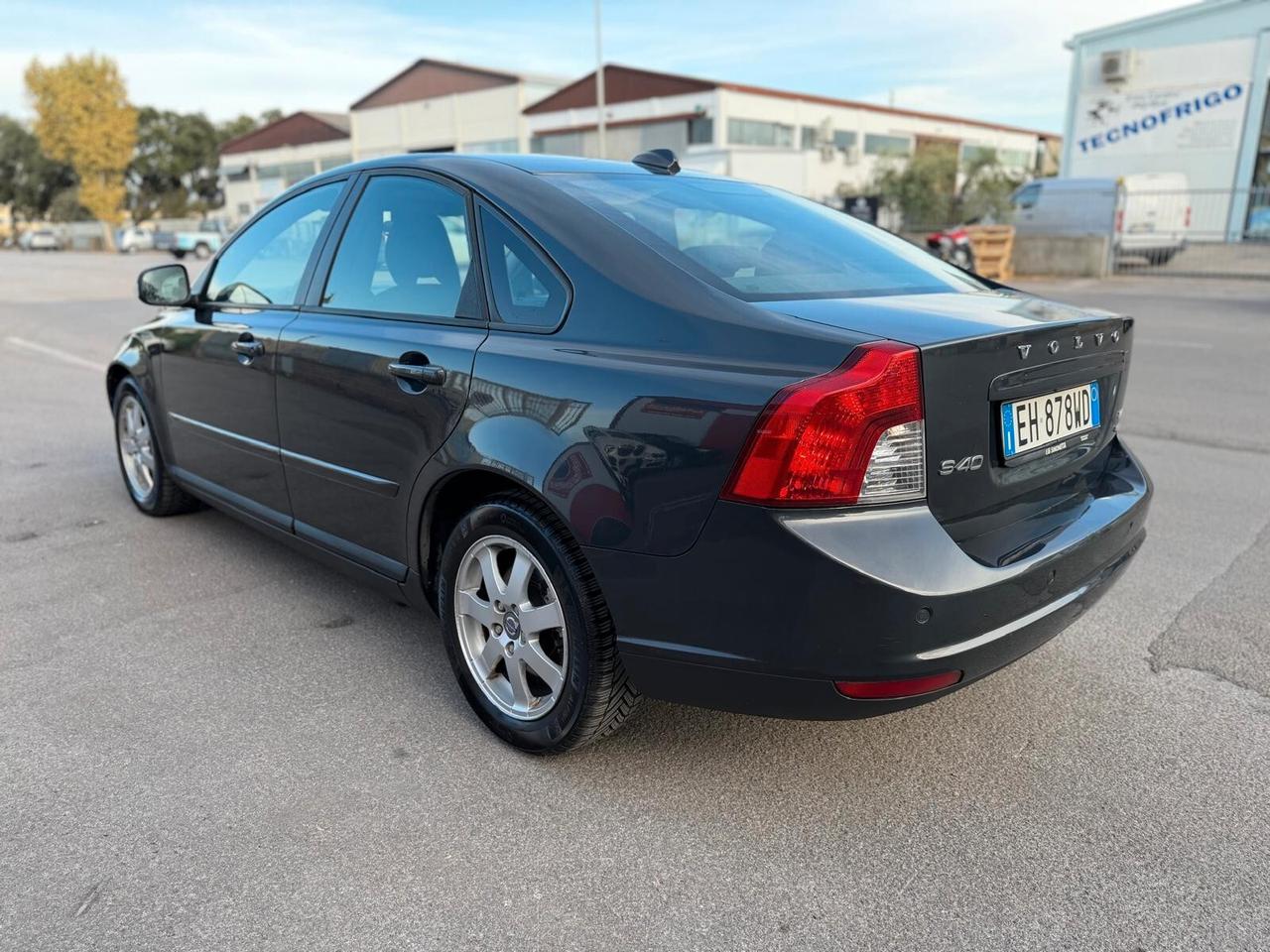 Volvo S40 D3 R-design