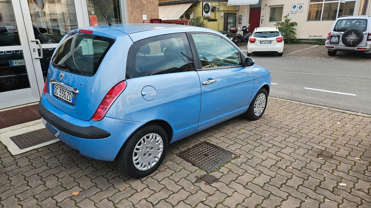 Lancia Ypsilon 1.2 8v CLIMA - NEOPATENTATI