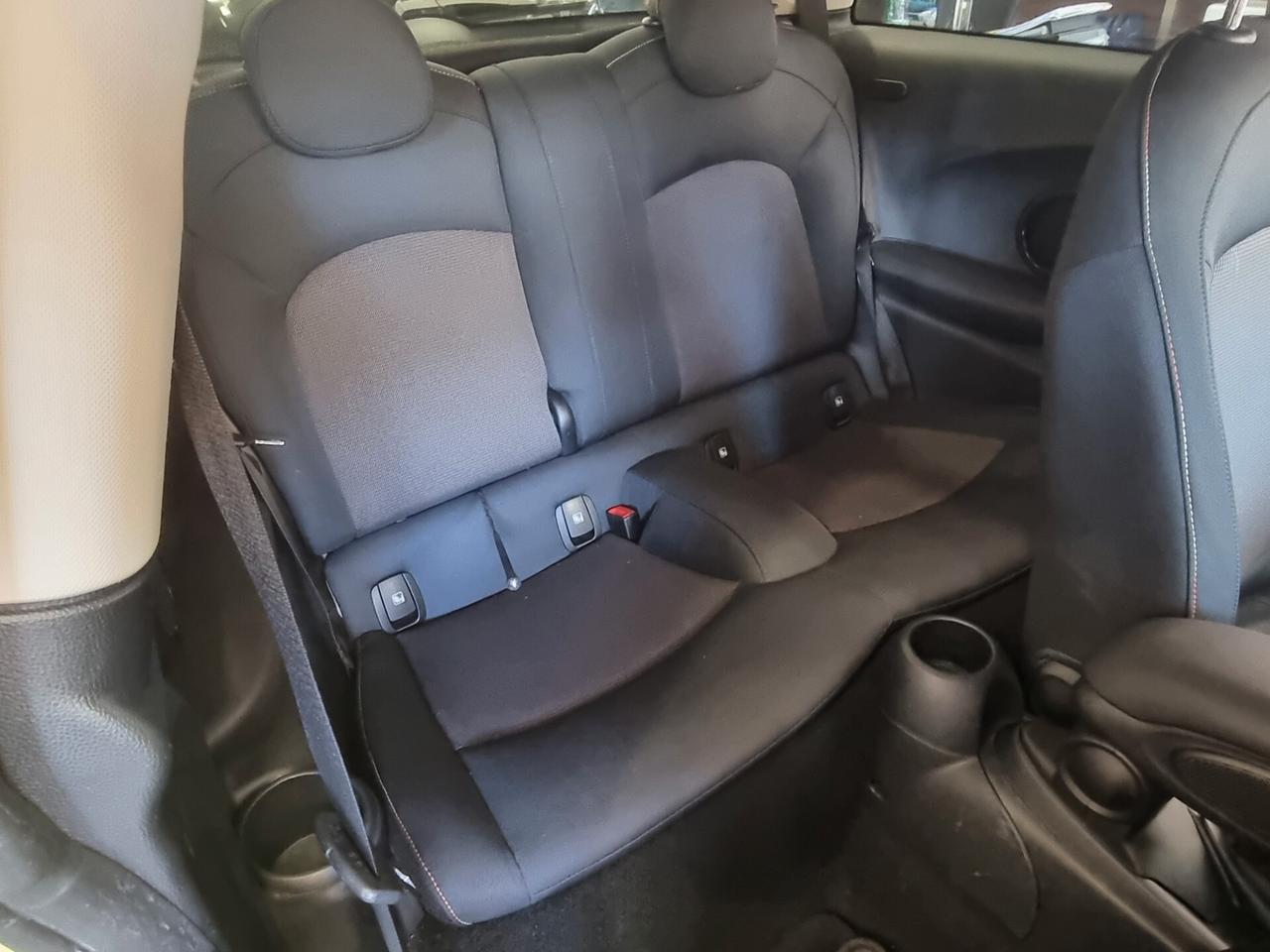 Mini 1.5 Cooper Resolute cambio automatico 3 porte