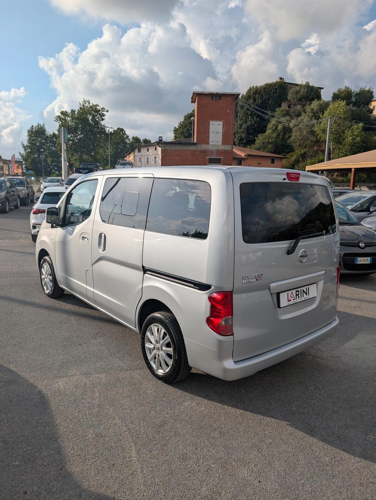 7 POSTI Nissan NV200 1.5 dCi 110CV Combi (N1)