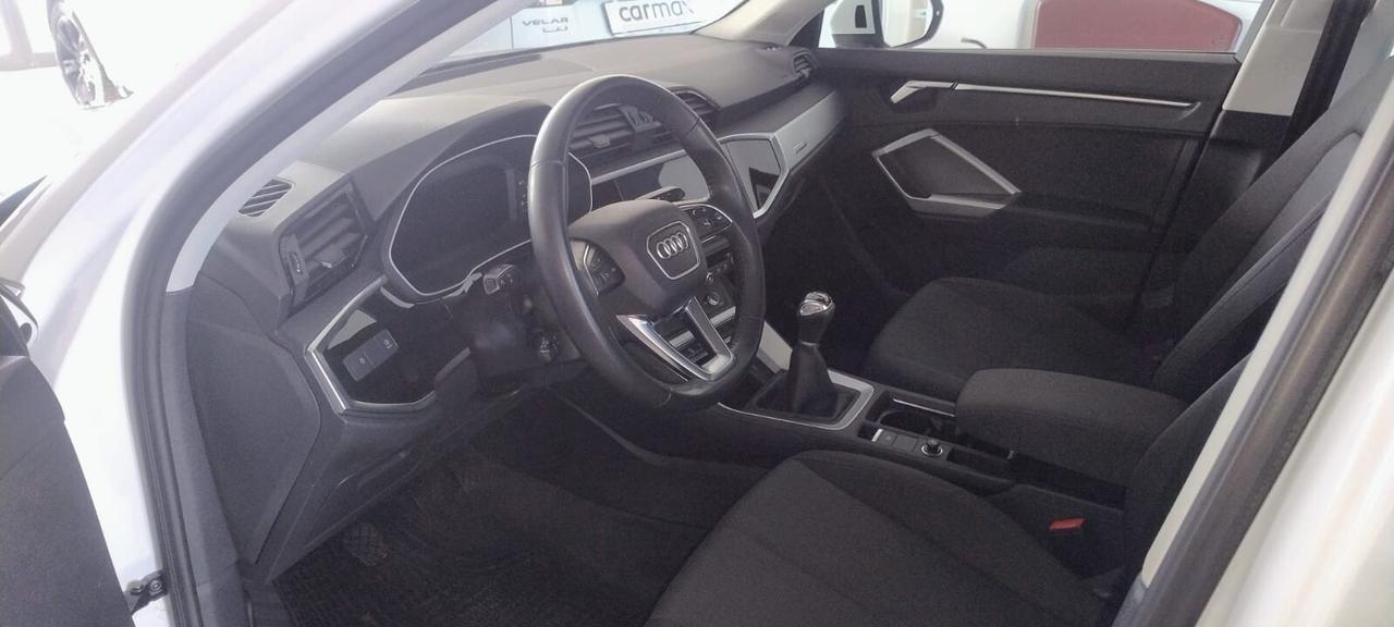 Audi Q3 35 TDI quattro Business Advanced