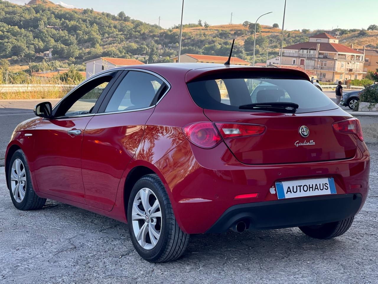 Alfa Romeo Giulietta 1.6 JTDm-2 105 CV Distinctive