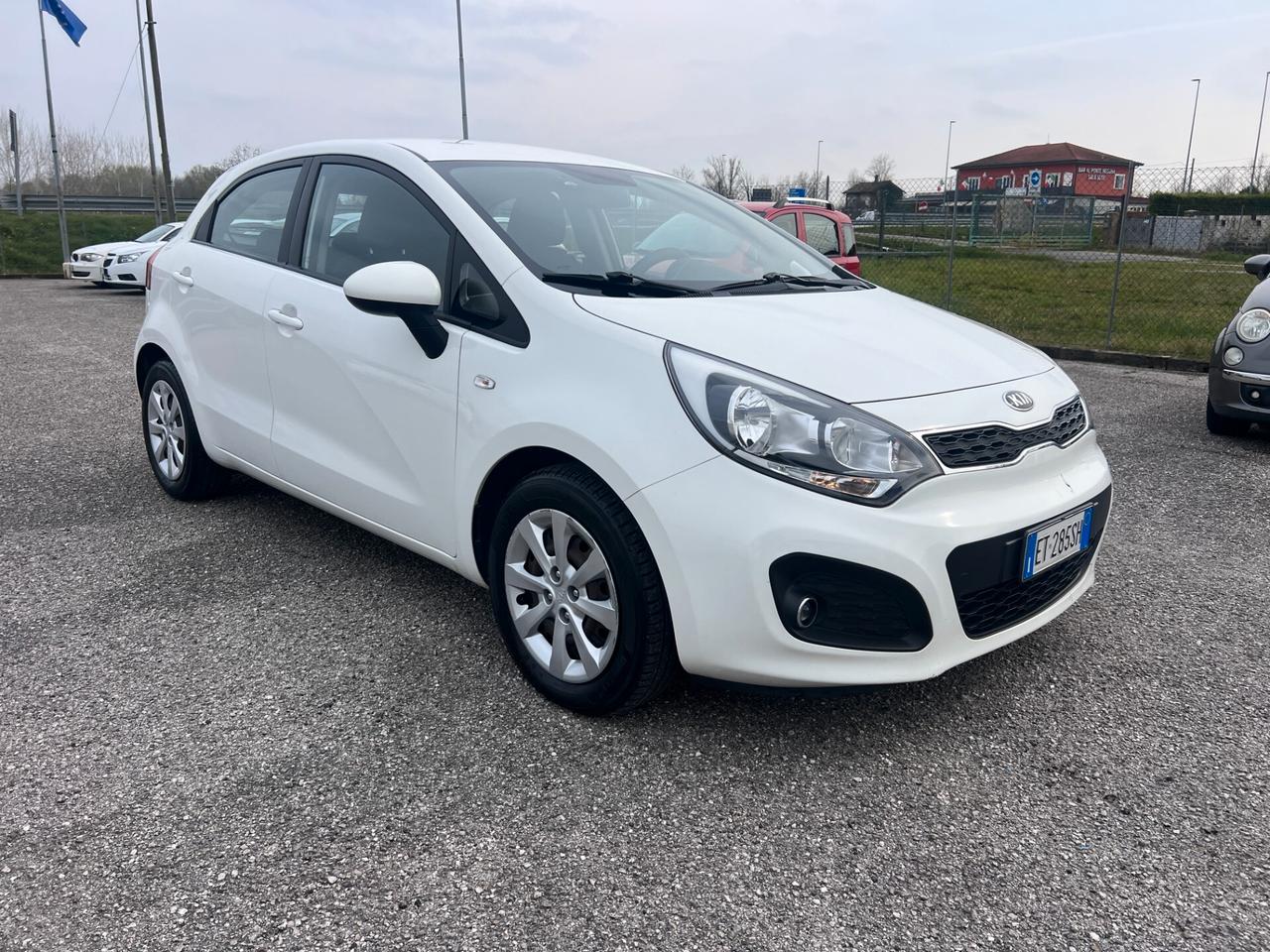 Kia Rio 1.1 CRDi 5p. Cool OK PER NEOPATENTATI