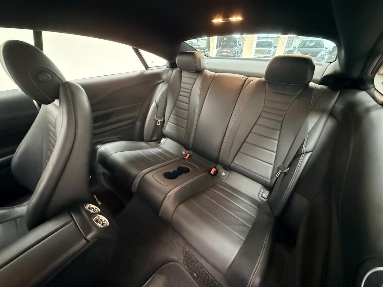 Mercedes-benz E 220 d 194cv Coupé Premium Amg 03/2017 Euro 6B