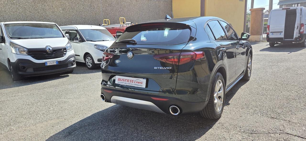 Alfa Romeo Stelvio 2.2 Turbodiesel 190 CV AT8 Q4 Business-km. 77.000 - UNICO PROPRIETARIO!TAGLIANDO+KIT DISTRIBUZIONE COMPLETO APPENA ESEGUITO