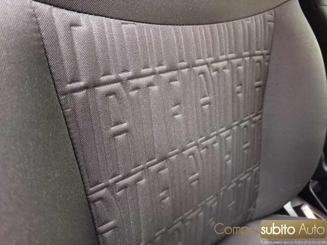 FIAT 500 1.0 Hybrid Red