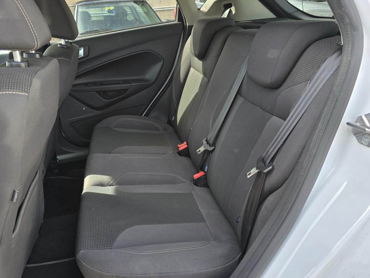 Ford Fiesta 1.5 TDCi 5 porte Titanium