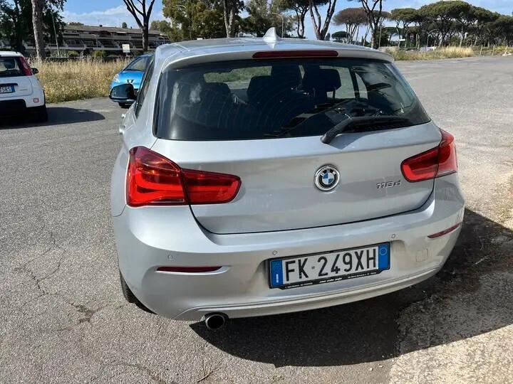 Bmw 118 118d 5p. Urban