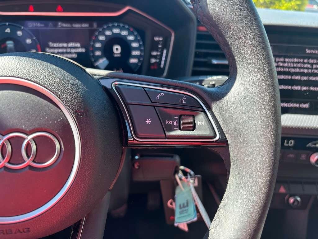 Audi A1 SPB 30 TFSI S line edition 2025 / KM 12.000 IVA ESPOSTA Tua a solo 275 Euro al mese