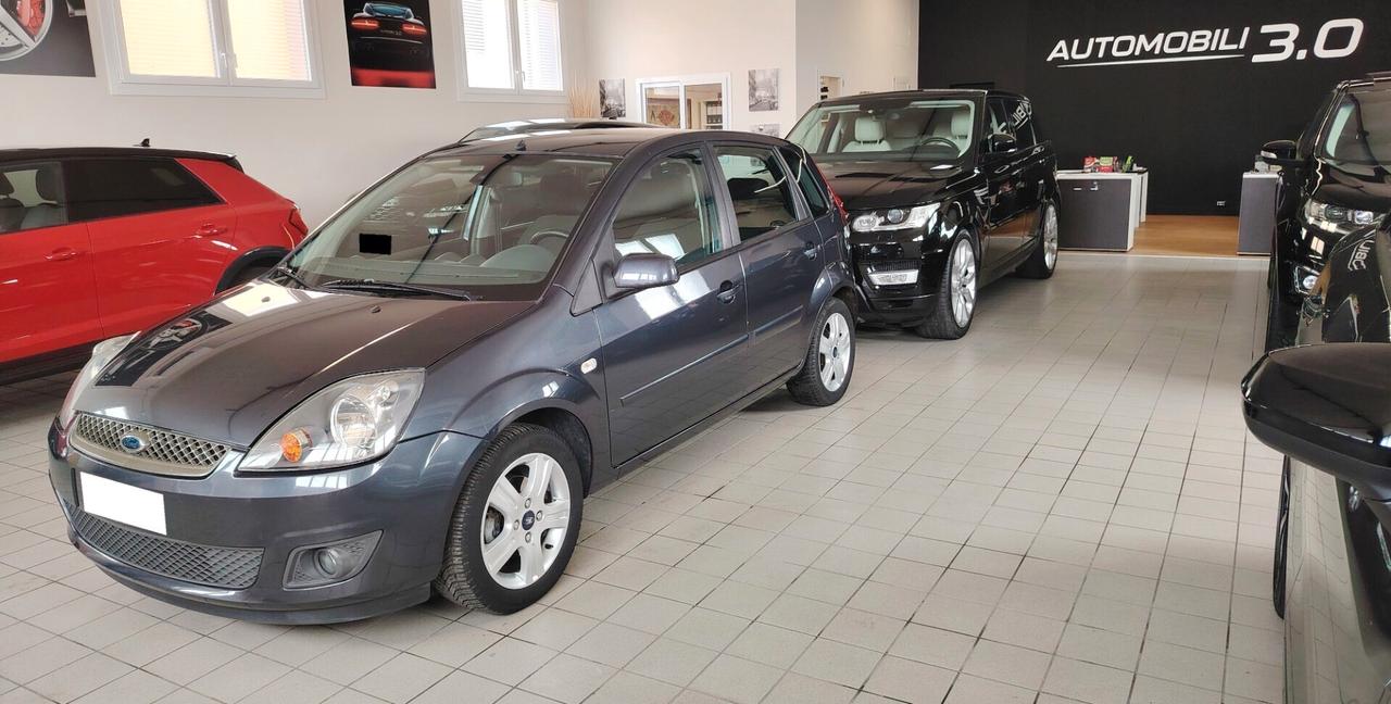 Ford Fiesta 1.2 16V 5p. Ghia