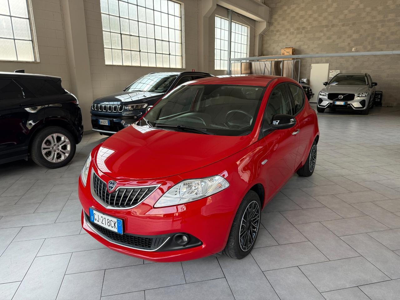 Lancia Ypsilon 1.0 FireFly 5 porte S&S Hybrid Ecochic Gold